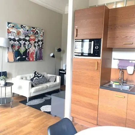 Apartment 18 Garibaldi *